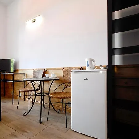 Guest house Turystyczne Przy Parku Szwedzkim 4*