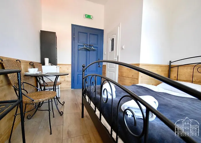 Turystyczne Przy Parku Szwedzkim 4* 斯扎瓦诺泽德霍